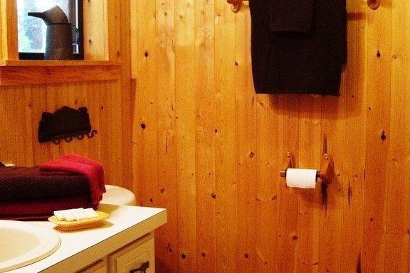 Rentini Peckerwood Knob Cabins