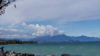 Live the "dolce vita" on Lake Garda- Italy!